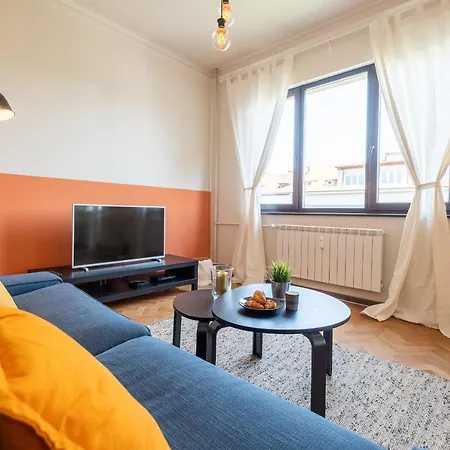 Well Preserved Family / Friendly Central Apt In Apartment *